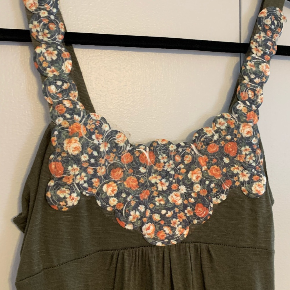 Lush Spring Tank Top - Picture 2 of 3